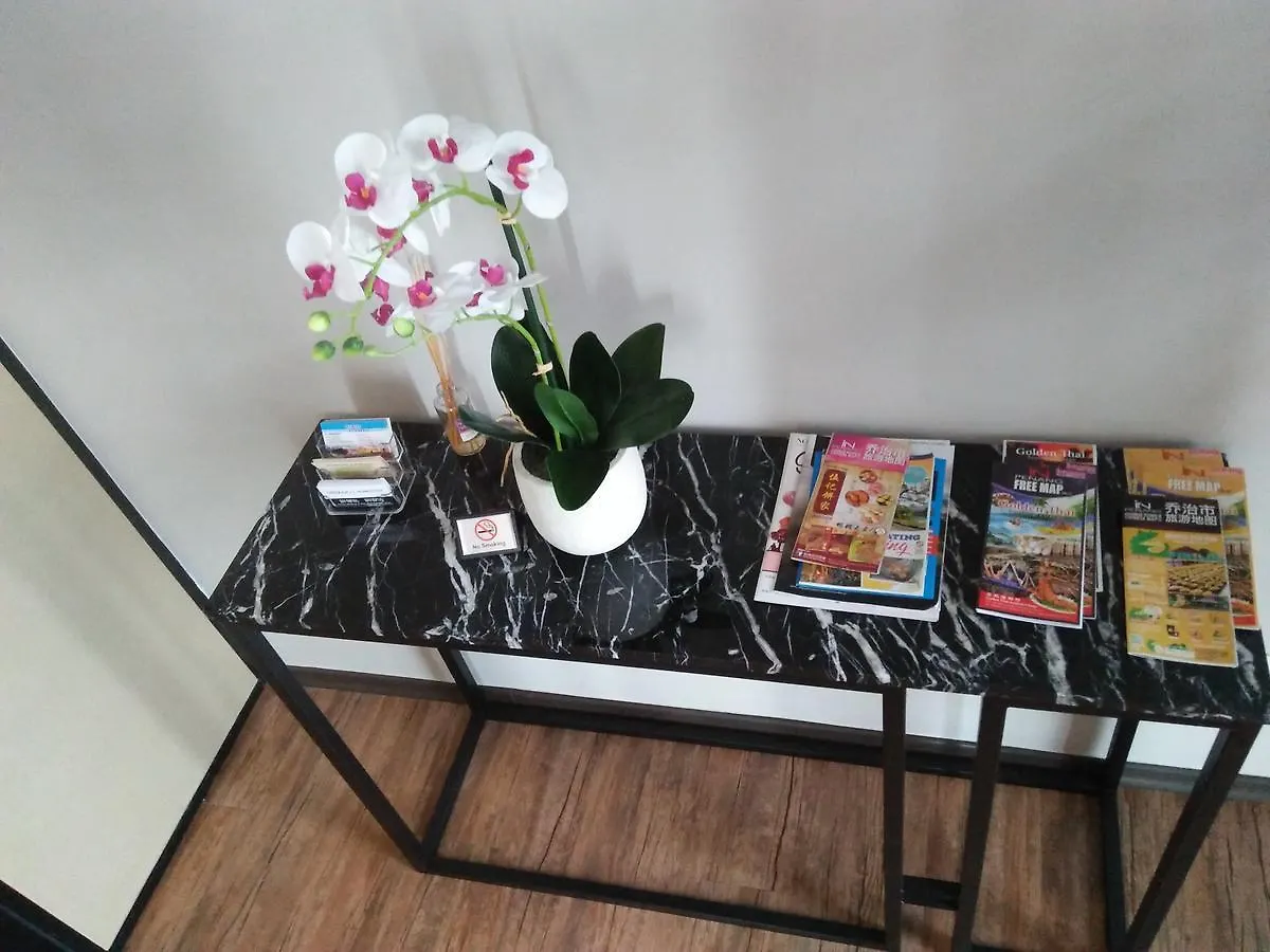 Apartment Urbano Luxury Maritime Suite George Town
